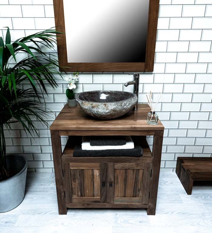 Vanities / Accessories